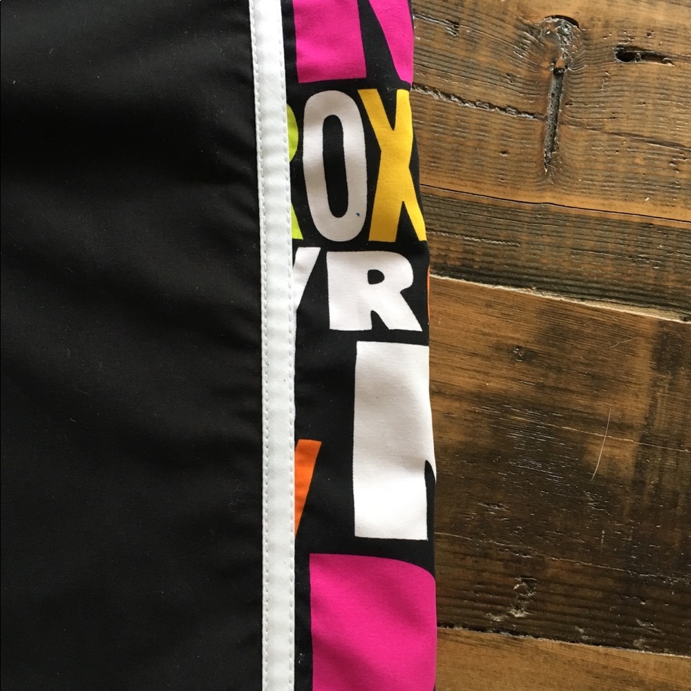 SOLD. Roxy boardshorts - Picture 2 of 8